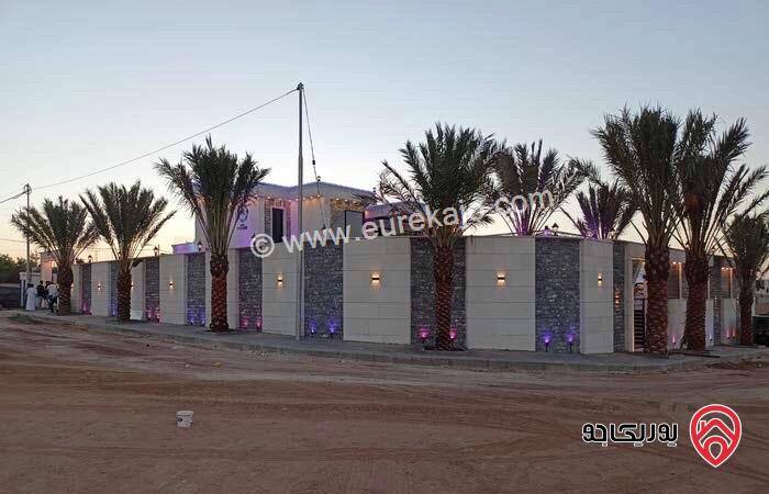 فيلا فاخرة مساحة 330م على أرض 1 دونم مفروشة للايجار في عمان - طريق المطار