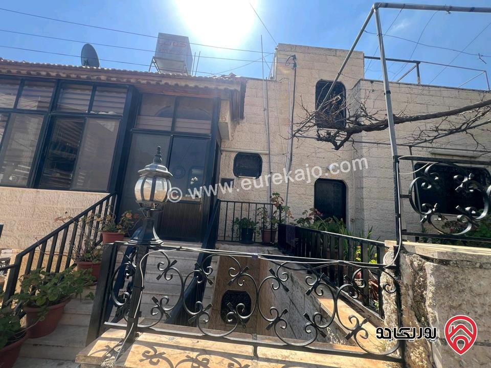 A standalone two-story house with a built-up area of 150 sqm and Size of land 400 sqm for sale in Amman - Dahiyet Alrasheed