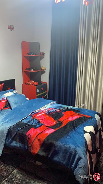 شقة طابق ثالث مساحة 150م مع روف 150م للبيع في عمان - طبربور 