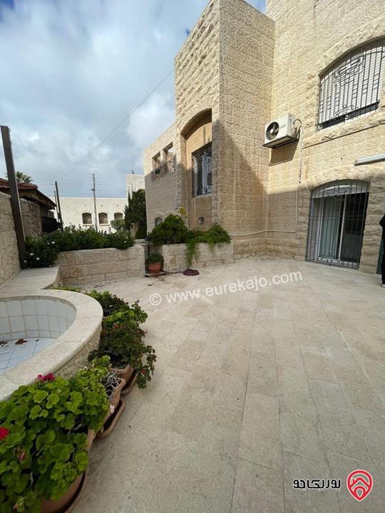 فيلا مساحة 840م على أرض 965م للبيع في عمان - الرابية