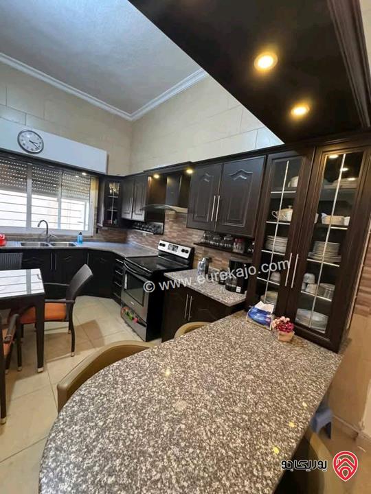 شقة مفروشة دوبلكس فاخرة مساحة 250م للايجار في عمان - ضاحية الياسمين