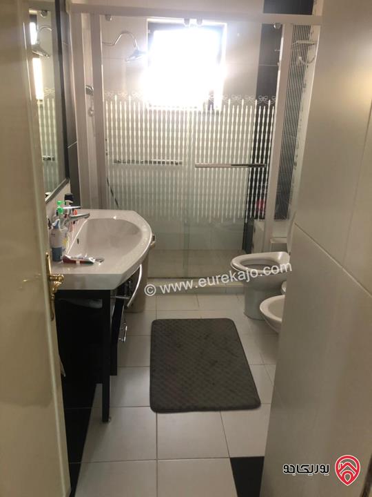 شقة مساحة 255م للبيع في عمان -  أم أذينة