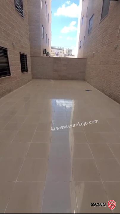  شقة حديثة تسوية مساحة 120م داخلي و 120م خارجي للبيع في عمان - ضاحية الاقصى 