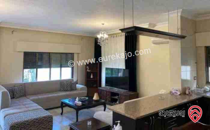 شقة طابق أول مساحة 190م للإيجار مفروشة في عمان - أم السماق 