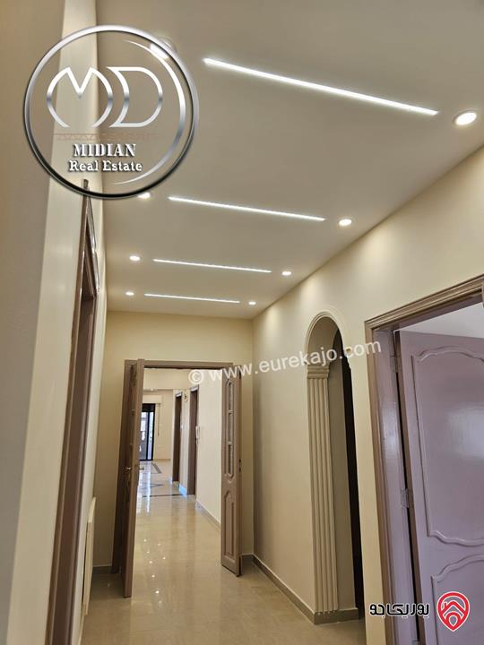 شقة فارغة للايجار في عمان - ضاحية الامير راشد مساحة 300م 4 نوم طابق اول تشطيبات و ديكورات فاخرة