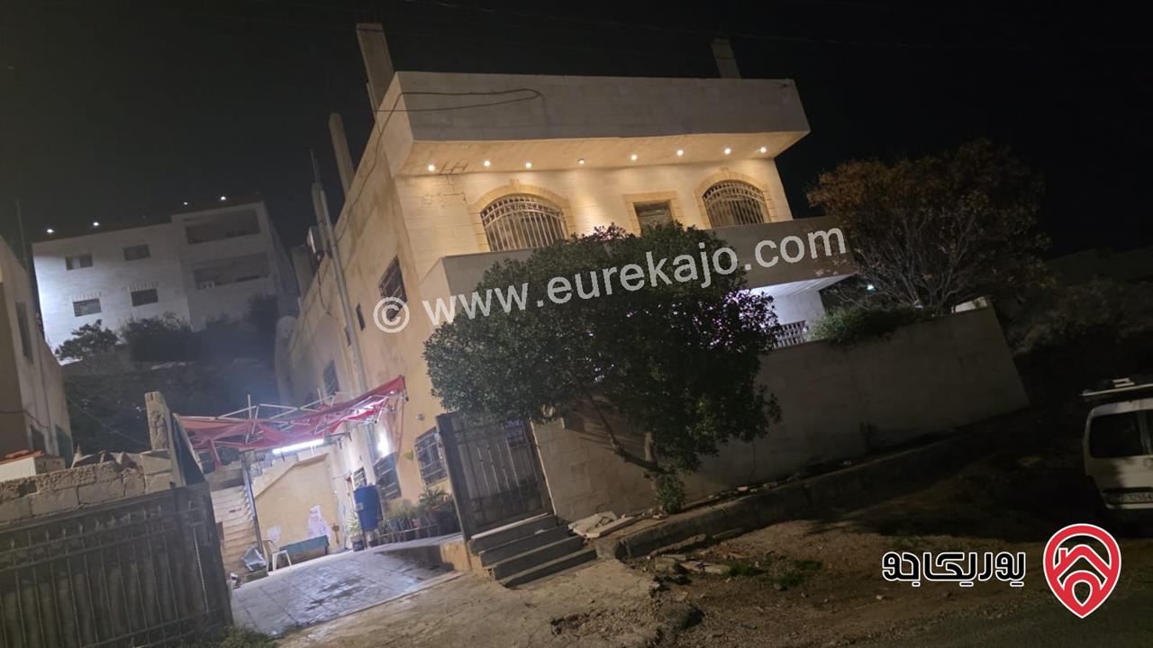 بيت مستقل مساحة 300م على أرض مشتركة للبيع في عمان - صالحية العابد