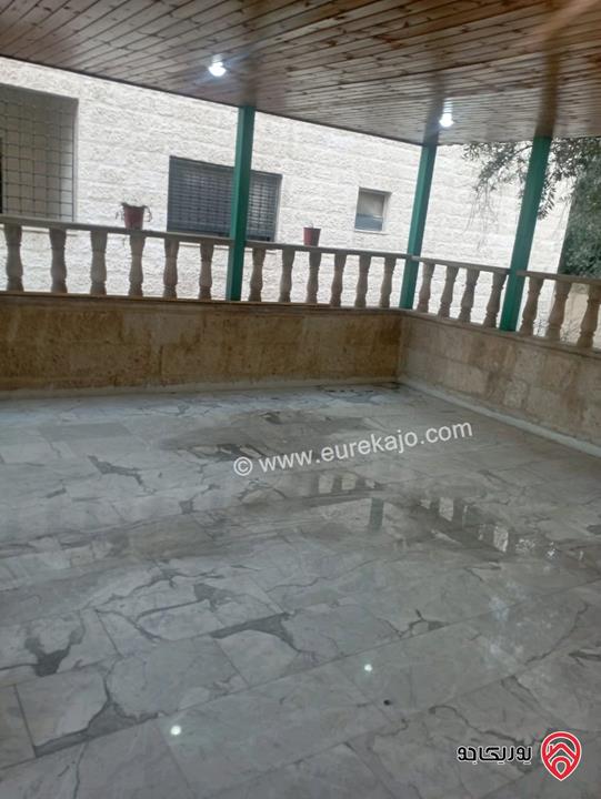 شقة ارضية مساحة 231م داخلي و حديقة وتراسات 250م للبيع في عمان - الجاردنز