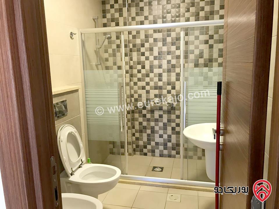 شقة مساحة 210 متر طابق اول فارغة للايجار في عمان - عبدون