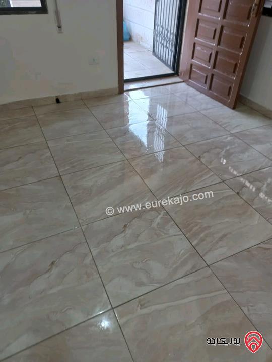 شقة أرضية مساحة 156م داخلي و 50م خارجي للايجار في عمان - تلاع العلي 