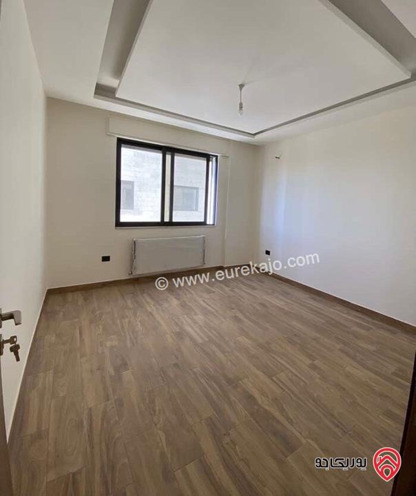 شقة طابق ثالث دوبلكس مساحة 200م للبيع في عمان - خلدا