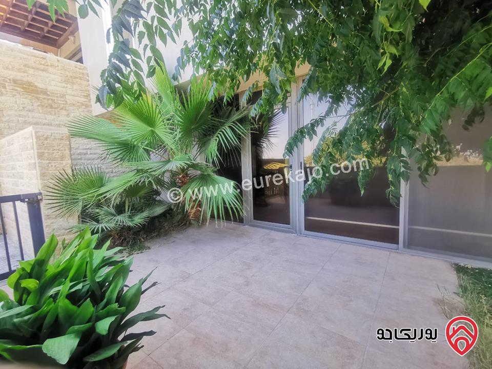 فيلا مساحة الارض 650م مساحة البناء 400م للبيع في عمان - ابو السوس