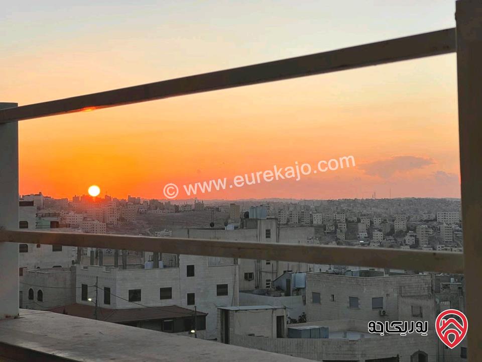 شقة مساحة 123م طابق ثالث للبيع في عمان - ماركا المرقب