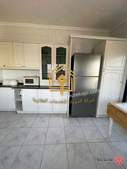 شقة فارغة طابق اول مساحة 250م للايجار في عمان - عبدون 