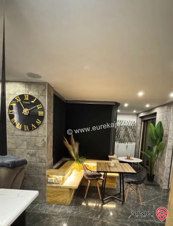 شقة مساحة 140م مع روف منفصل 70م للبيع في عمان - عبدون 