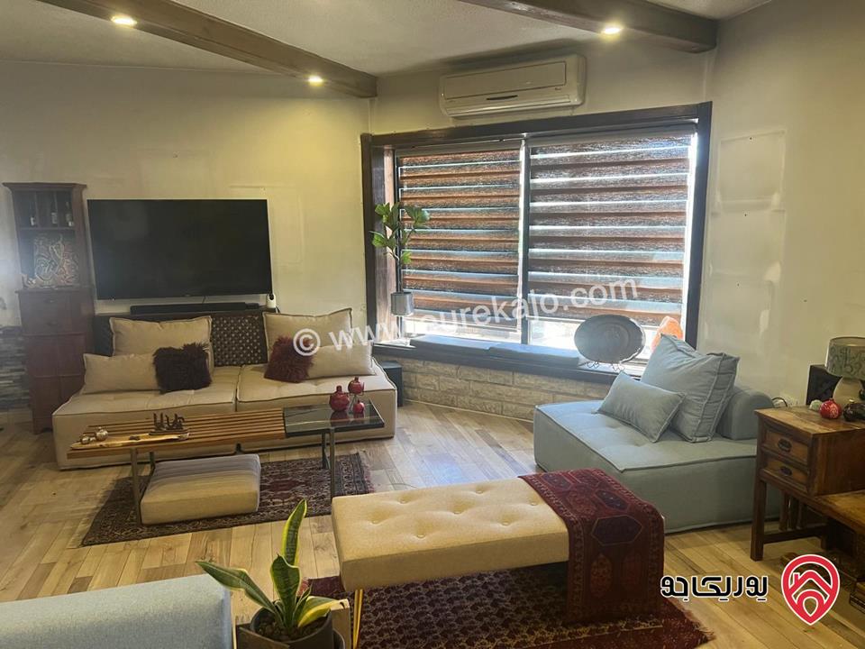Duplex Appartment in a quite area in Um Utheina 240 square meters. First and second floor. 240 thousand JOD.