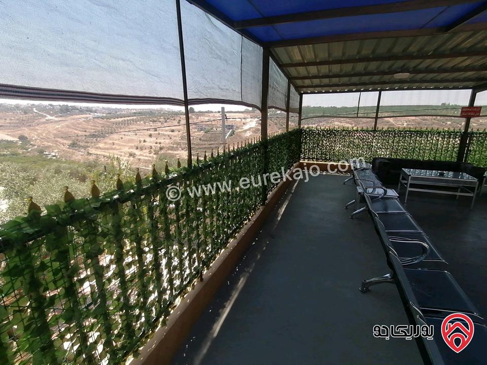 مزرعة ومنتجع مساحة الأرض 3 دونم و 700م والبناء 250م للبيع في اربد - كفر سوم قوشان مستقل استثمارية وسكنية