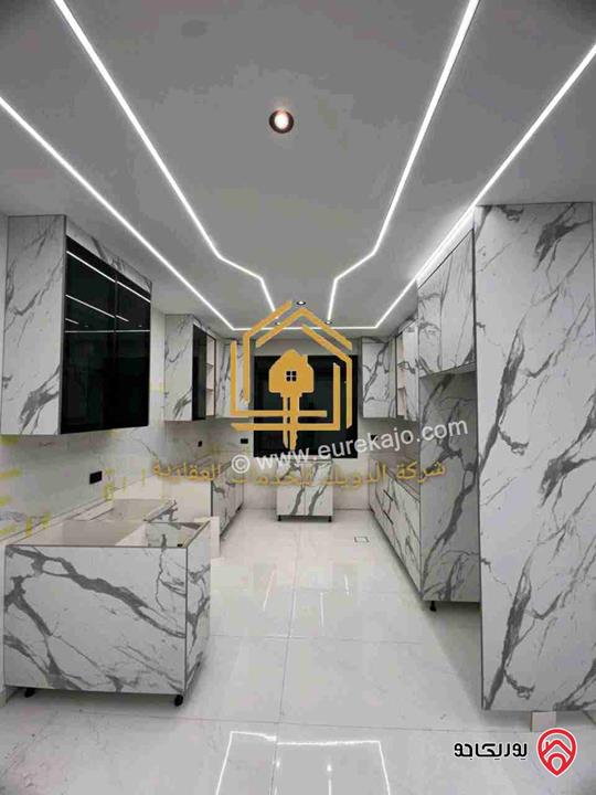 شقة جديدة طابق ثالث مساحة 125متر للإيجار في عمان - شفا بدران 