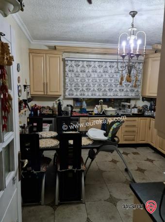 شقة مساحة 173م طابق ارضي للبيع في ضاحية الرشيد