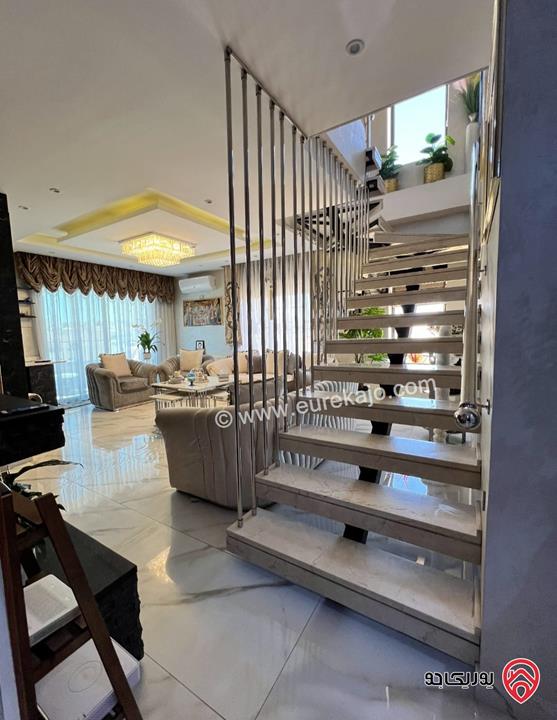 شقة دوبلكس مساحة 202م للبيع في عمان - البنيات 