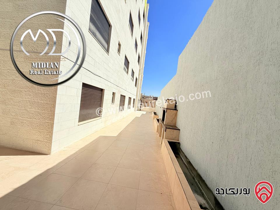 شقق فاخرة للبيع في عمان - ضاحية الرشيد مساحات 220م تشطيبات وديكورات عصرية اطلالة رائعة جديدة لم تسكن بأسعار مميزة