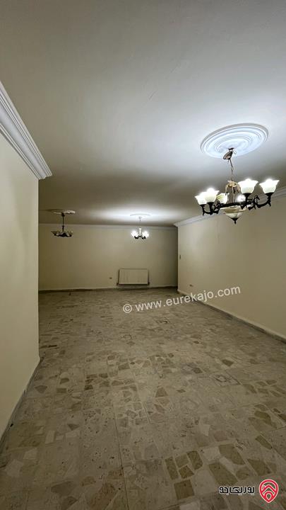 شقة طابق خامس مساحة 115م للبيع في عمان - الدوار الثامن