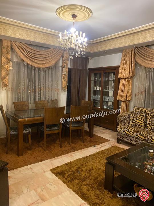 شقة طابق ثالث مساحة 200م للبيع في عمان - طبربور منطقة حي الخزنة