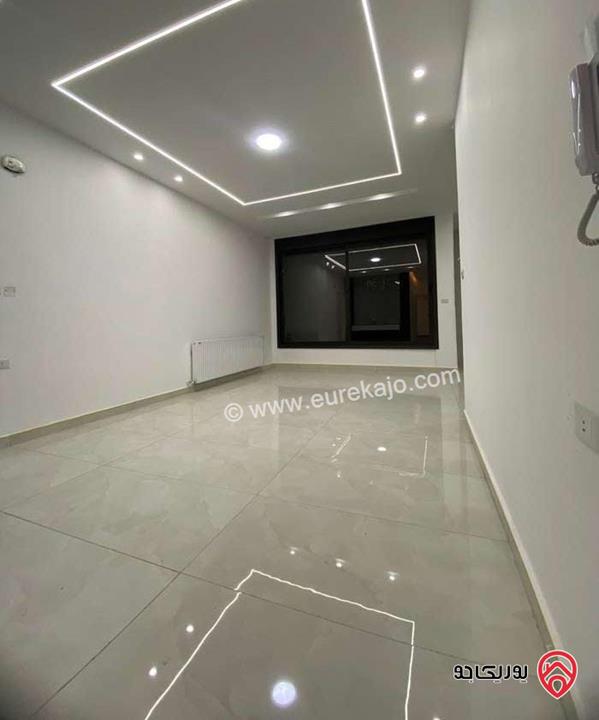 شقة فارغة لم تسكن مساحة 180م داخلي و 100م داخلي للايجار في عمان - طريق المطار