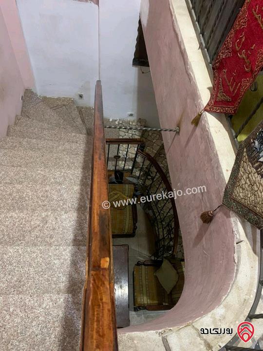 منزل مستقل مساحة 464م على ارض 500م للبيع في عمان - جبل النصر