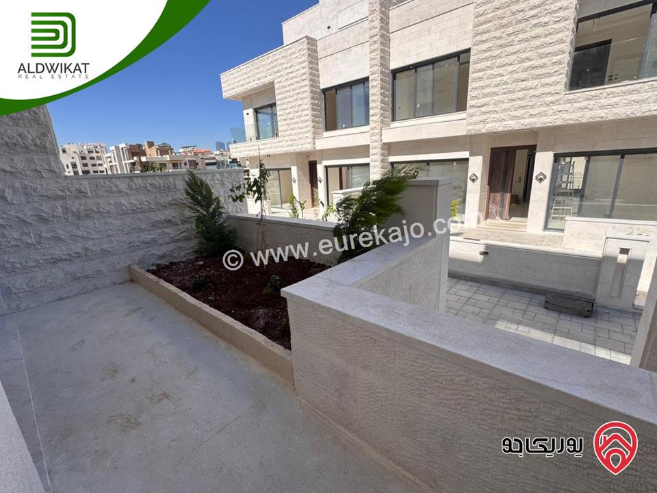 فيلا متلاصقة للبيع في عمان - عبدون مساحة الارض 400م ومساحة البناء 500م موقع مميز