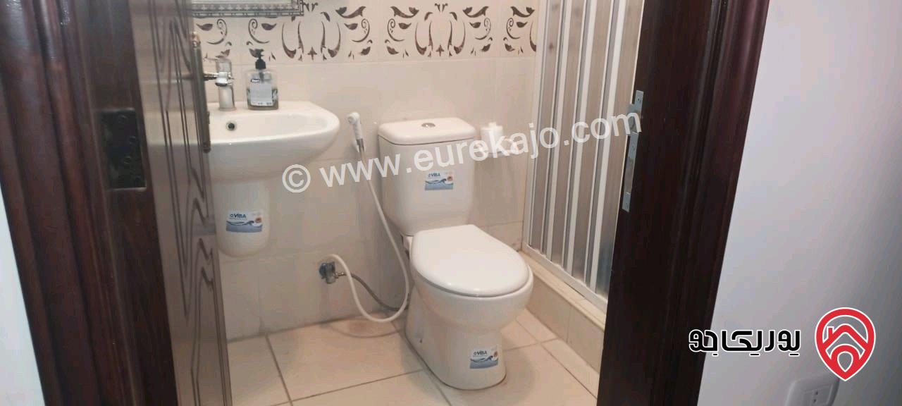 شقة ديلوكس مساحة 84م طابق أول للبيع في الزرقاء - جبل طارق 