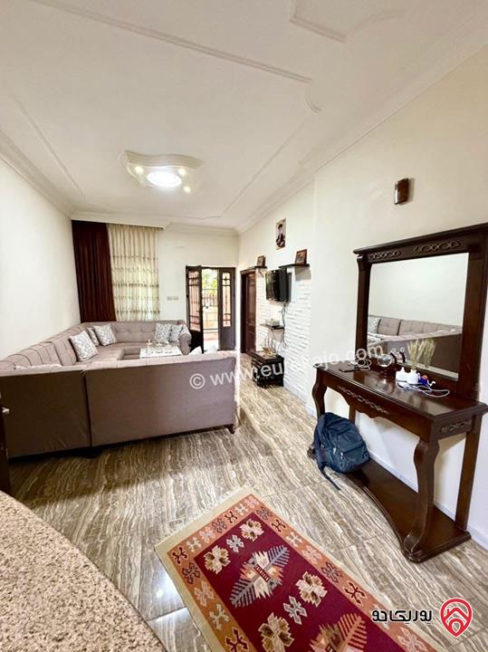 بيت مستقل مساحة 465م على ارض 309م للبيع في عمان - ابو علندا الطبقة الشرقية 