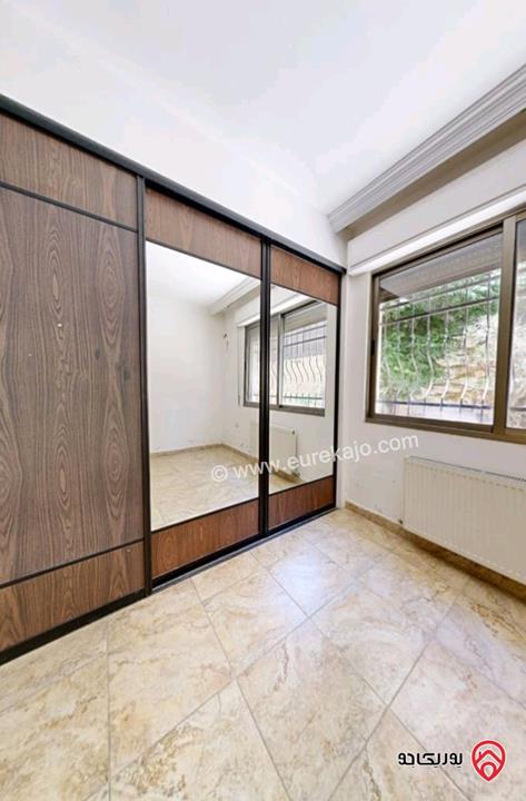 شقة شبه ارضية مساحة 234م داخلي و 120م خارجي للبيع في عمان - تلاع العلي 