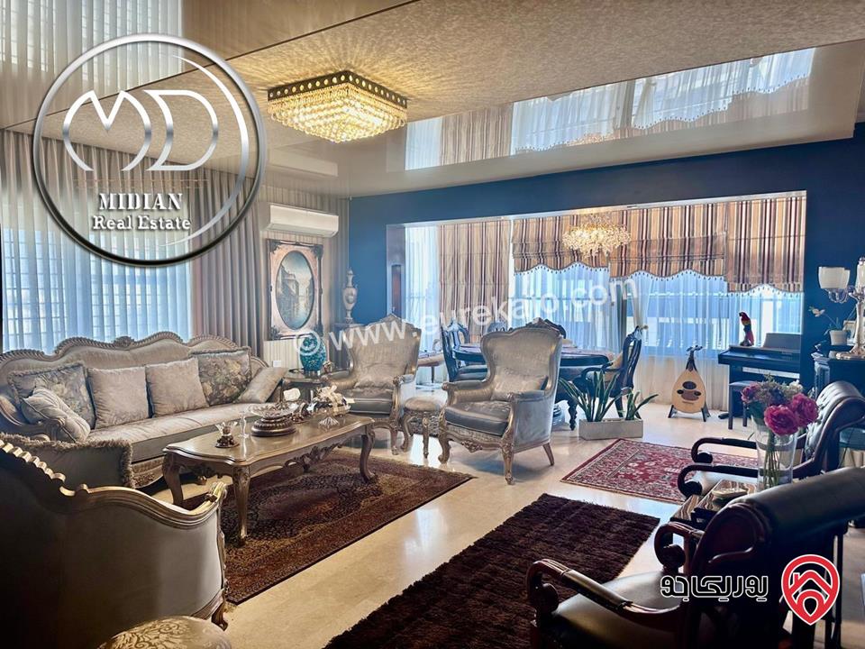 شقة دوبلكس للبيع طابق اخير مع روف في عمان - حي الصحابة مساحة 260م مع تراسات تشطيبات ديكورات عصرية فاخرة اطلالة رائعة