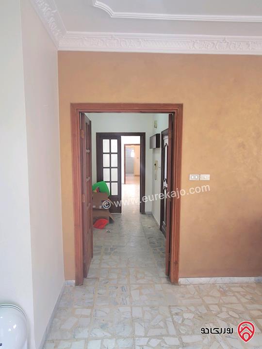 شقة طابقية مساحة 290م للبيع في عمان - الرابية 