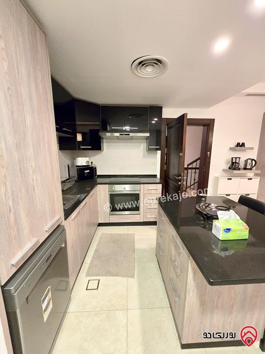 شقة فخمة مفروشة بالكامل مساحة 100م للإيجار السنوي في عمان - عبدون