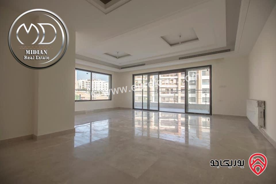 شقة دوبلكس جديدة طابق اخير مع روف مساحة 325م مع تراسات تشطيبات و ديكورات فاخرة اطلالة جميلة للبيع في عمان - دير غبار