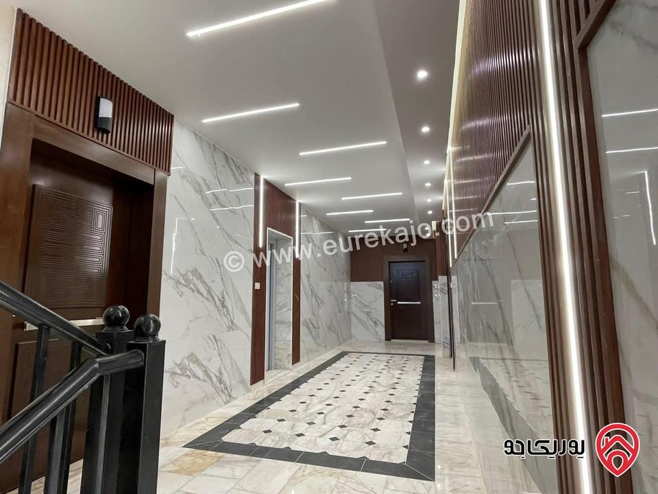 شقة طابق ثالث مساحة 189م مع روف 189م للبيع في عمان - ضاحية الحاج حسن