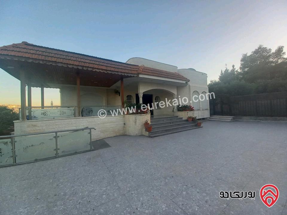 فيلا مساحة 500م على أرض 1900م للبيع في عمان - منطقة ام الدنانير 