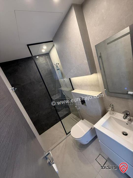 شقة مفروشة طابق ثالث مساحة 130م للايجار في عمان - أم اذينة