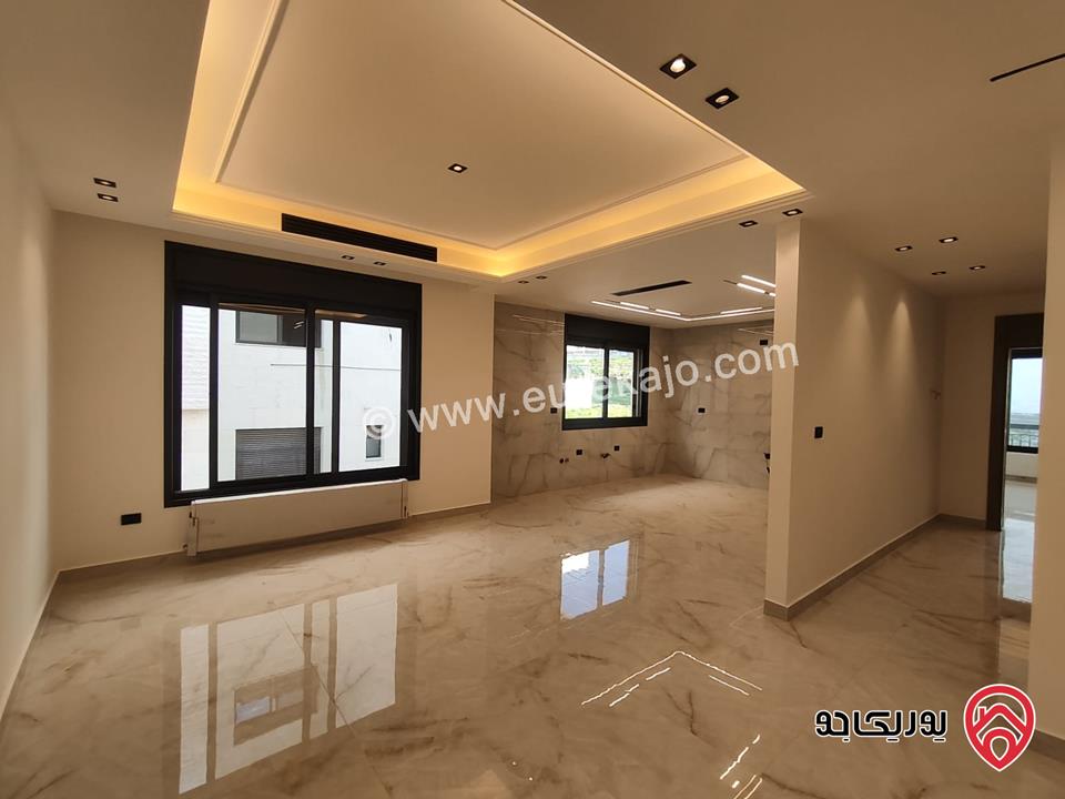 شقق حديثة 215 متر للبيع في عمان - حي الصحابة رجم عميش  