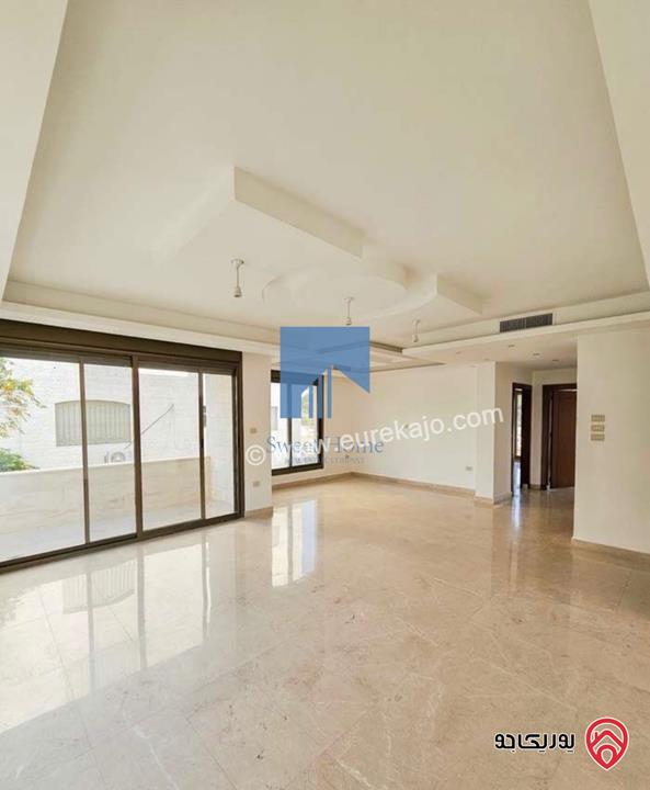 شقة طابقية طابق اول 223م تشطيب سوبر ديلوكس للبيع في عمان - دير غبار