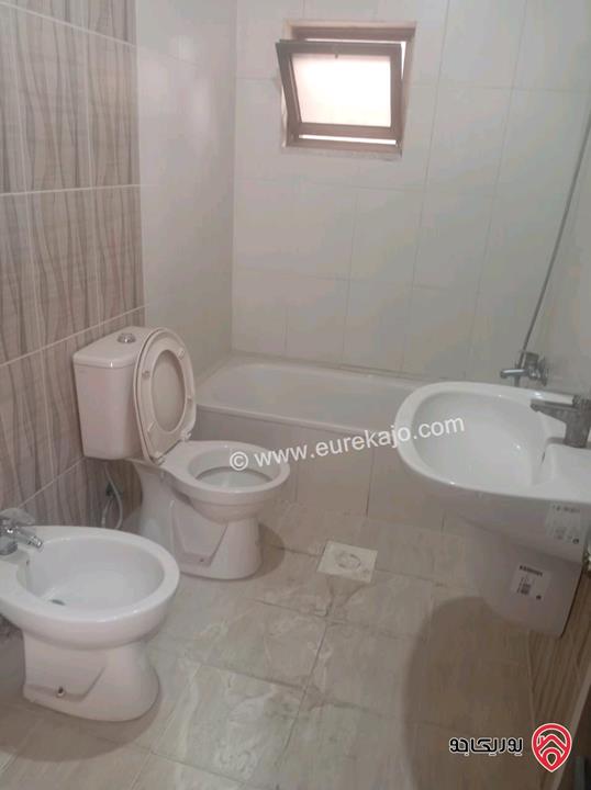 شقة مساحة 150م طابق ثالث للبيع في عمان - طبربور