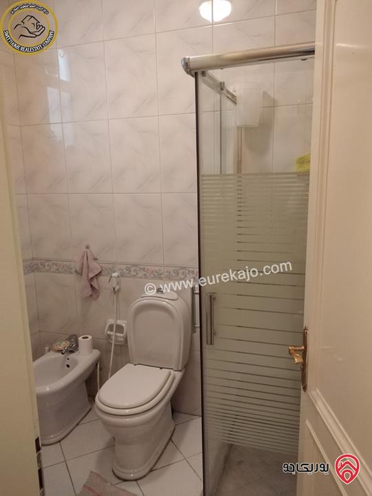 شقة مميزة للبيع في عمان - أم السماق الشمالي قرب شارع مكة وخلف أبراج الحجاز طابق ثاني 190م بسعر مغري