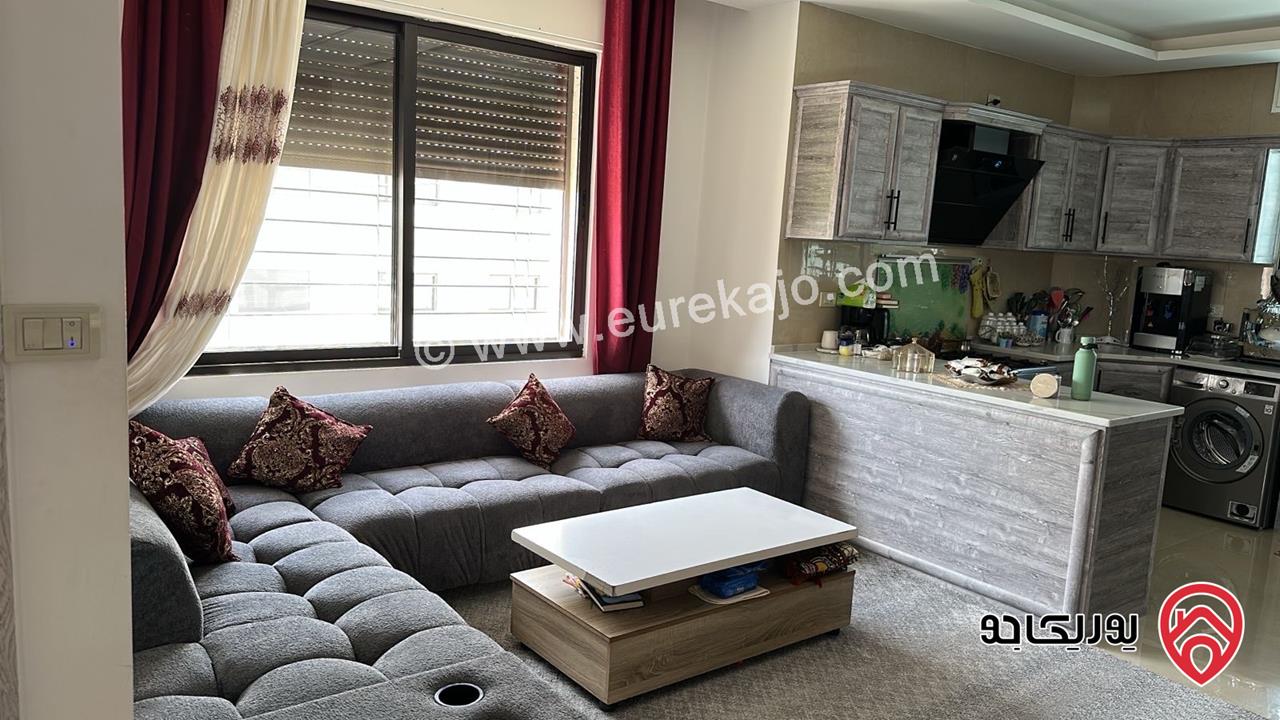 شقة طابق ارضي مساحة 125م مع ترس 30م للبيع في عمان - البنيات
