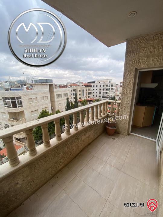 شقة للبيع طابق أول في عمان - الجاردنز مساحة 135م تصلح للاستثمار اطلالة رائعة بسعر مميز جداً