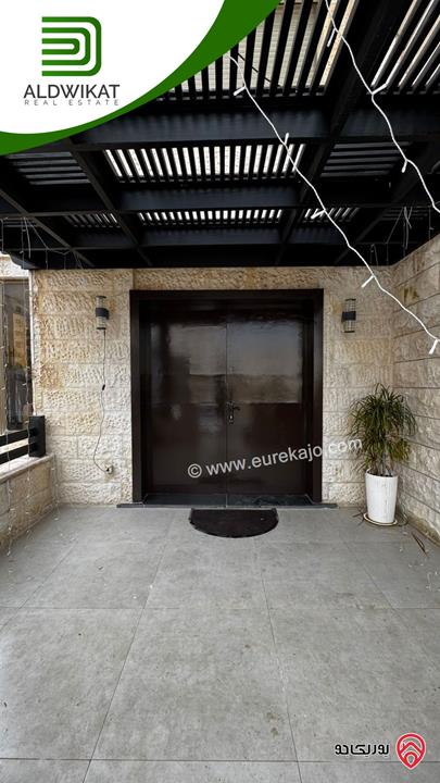 شقة أرضية للبيع في عمان - خلدا مساحة البناء 170م و مساحة الترس 20م موقع مميز