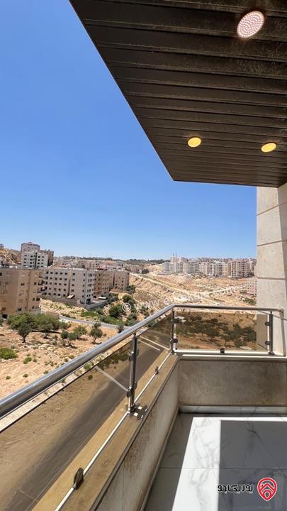 شقة طابق ثالث دوبلكس مساحة 205م للبيع في عمان - الجبيهة ام زويتينة