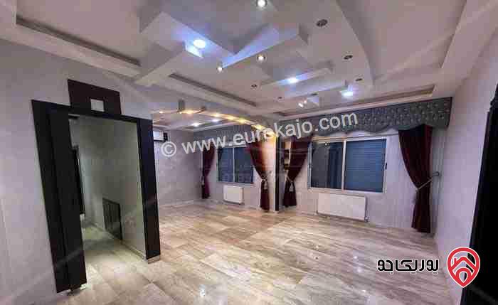 شقة فارغة مساحة 240م طابق أول للايجار في عمان - الرابية