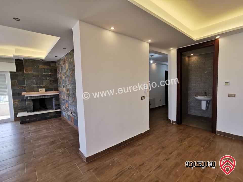 فيلا مع شقتين مساحة 800م على أرض 750م للبيع بإطلالة خلابة في عمان - بدر الجديدة من المالك مباشرة 