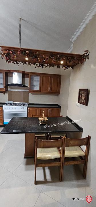  شقة دوبلكس مع روف مساحة 349م للبيع في الفحيص – الرهوة